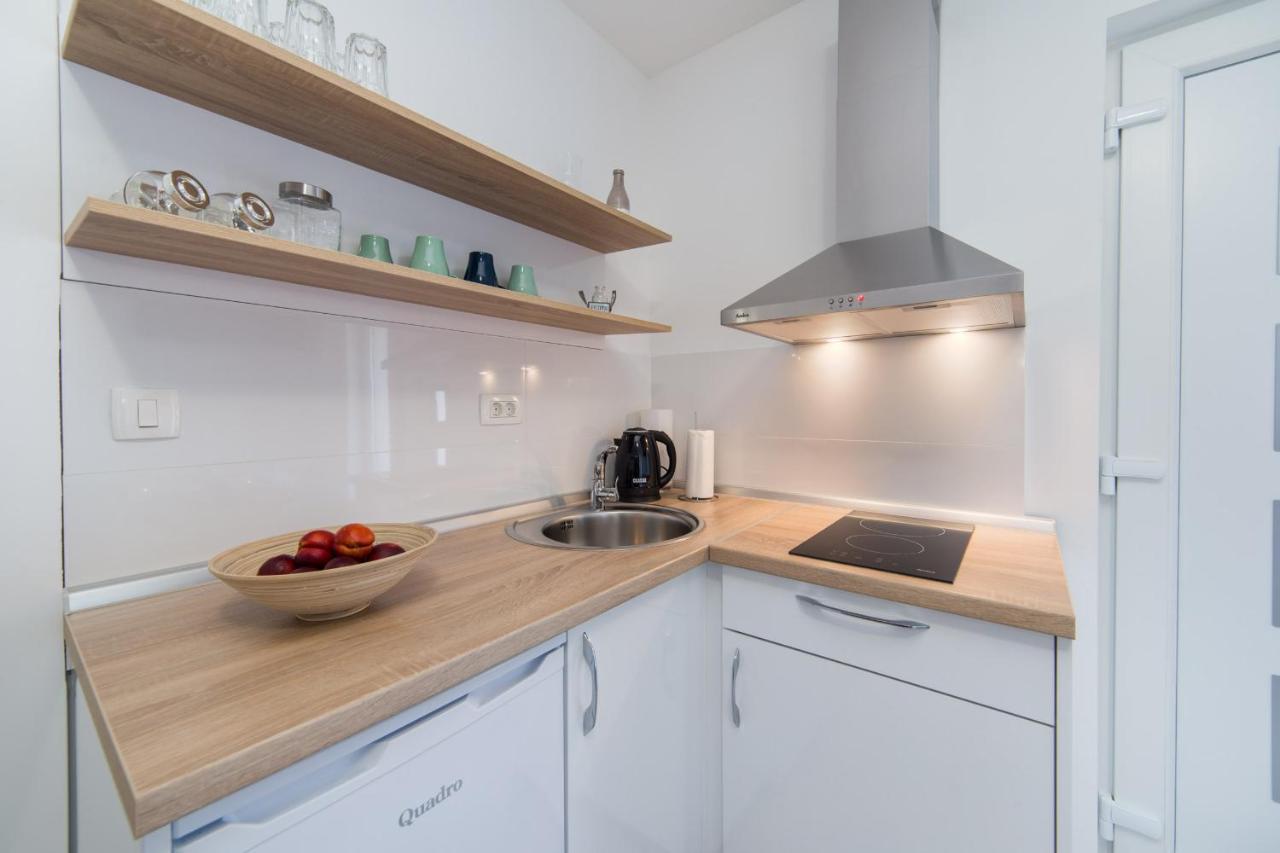 Camping Homes Grot Gradac  Bagian luar foto