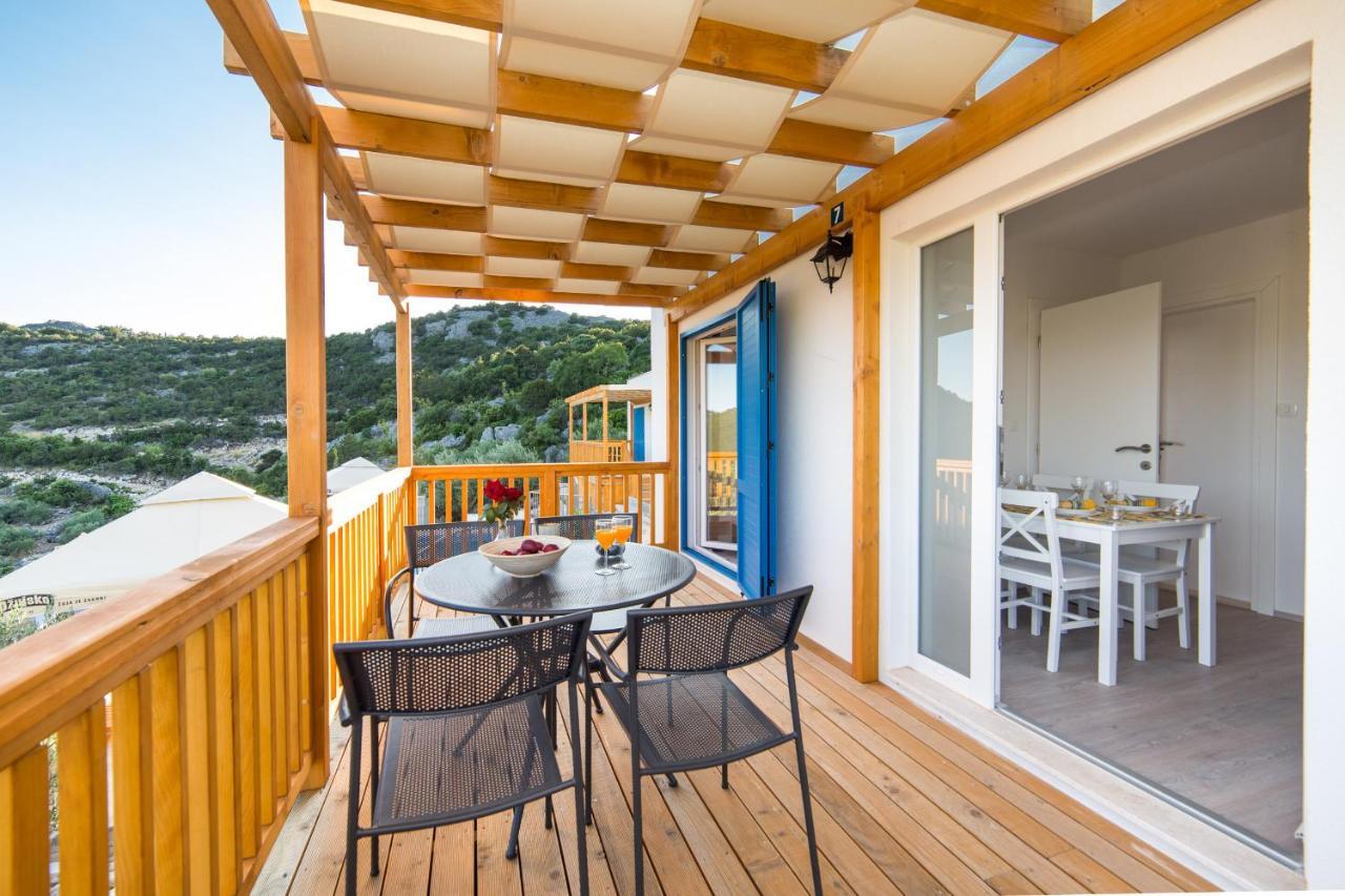 Camping Homes Grot Gradac  Bagian luar foto