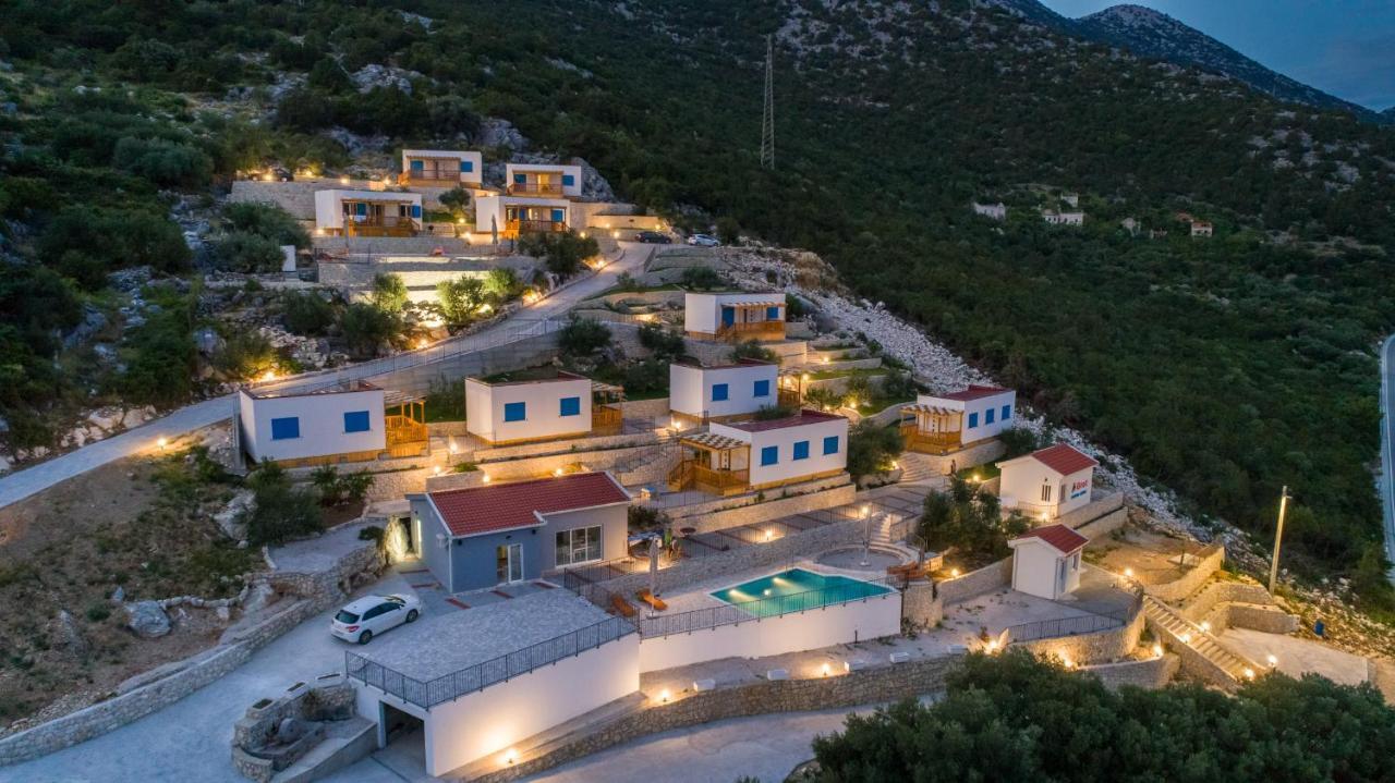 Camping Homes Grot Gradac  Bagian luar foto