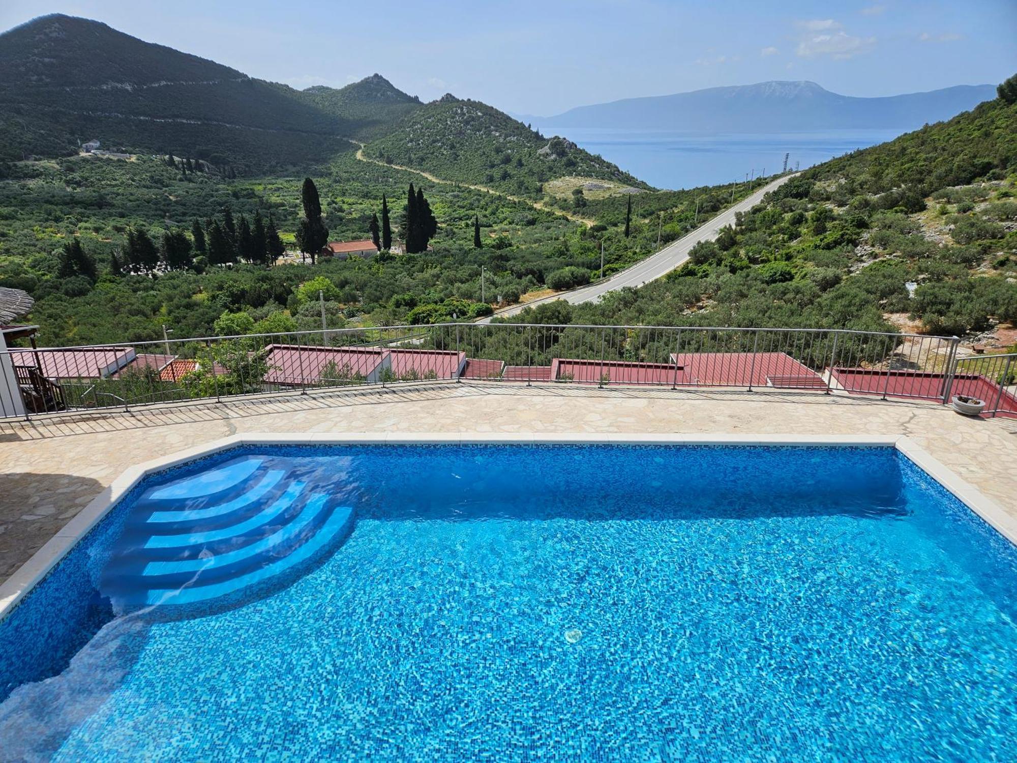 Camping Homes Grot Gradac  Bagian luar foto