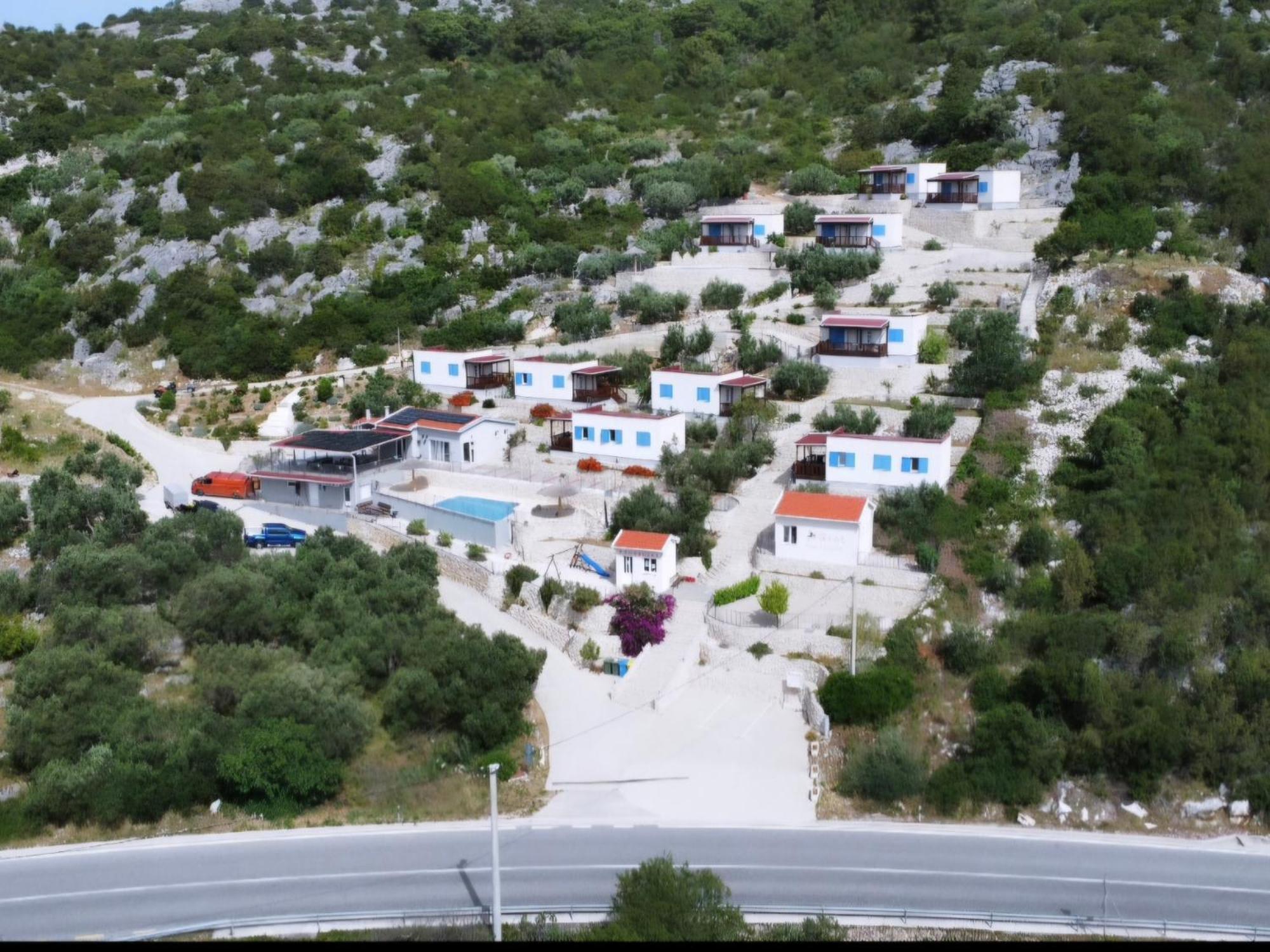 Camping Homes Grot Gradac  Bagian luar foto