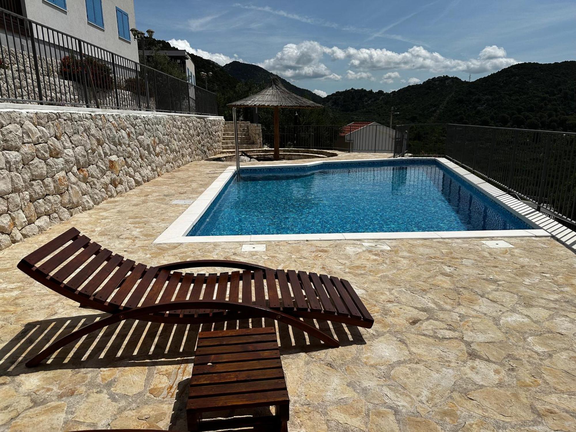 Camping Homes Grot Gradac  Bagian luar foto