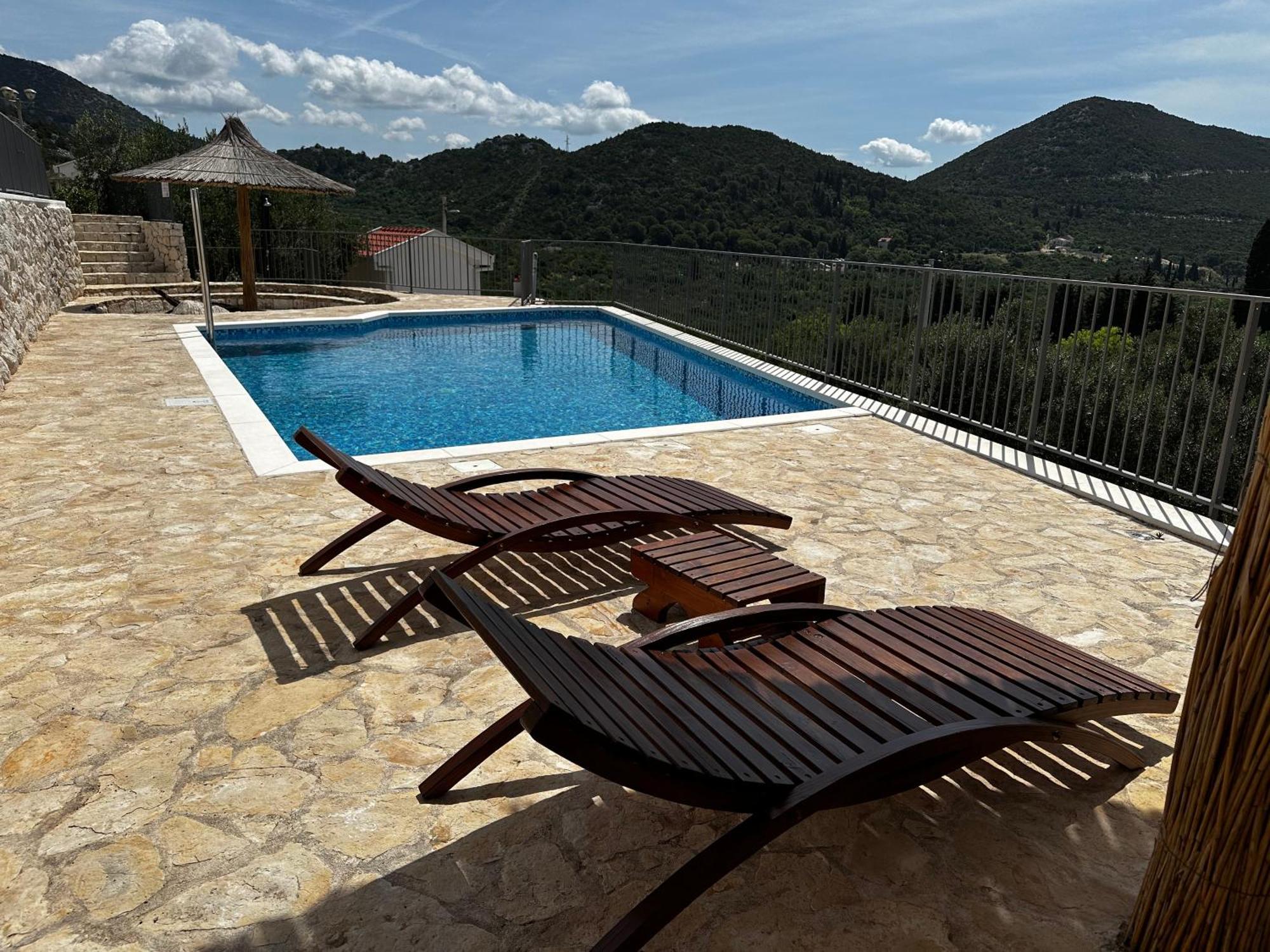 Camping Homes Grot Gradac  Bagian luar foto
